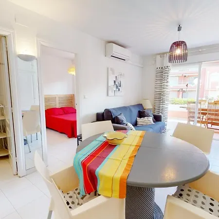 Apartman Apartamento Breton By Family Homes