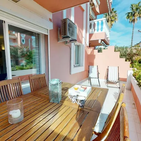 Apartment Apartamento Breton By Family Homes *